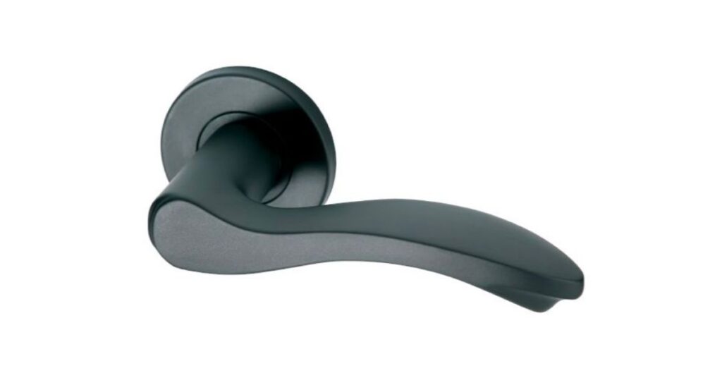 Scroll Lever Handle in Black Lever on Rose ()